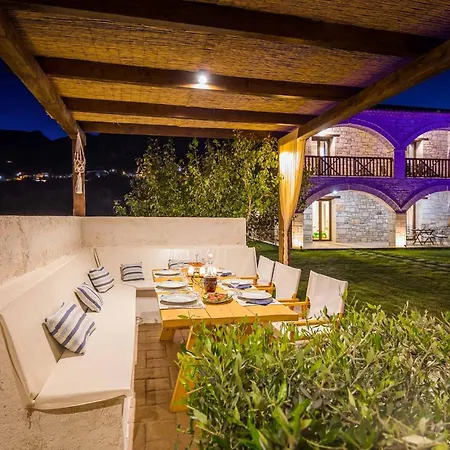 Stagio Villa *